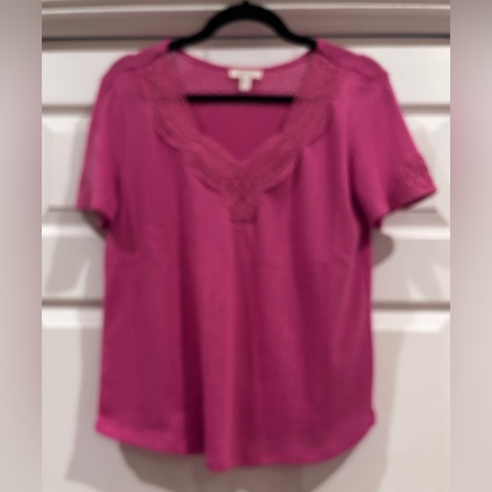 Como Blue Women's Pink Lace Trim Top